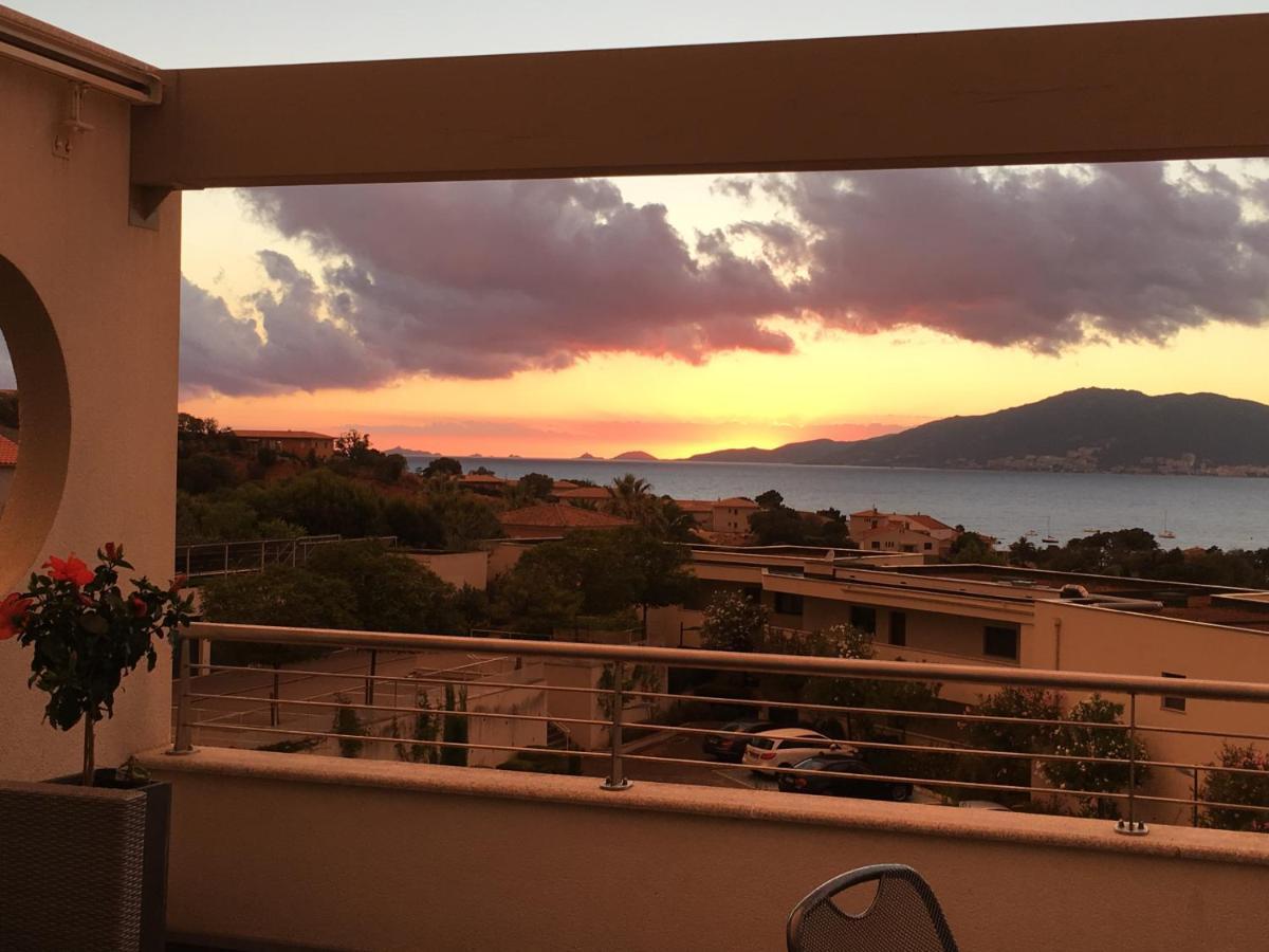Vue Magnifique Sur Baie Ajaccio Apartment ปอร์ติชโช ภายนอก รูปภาพ