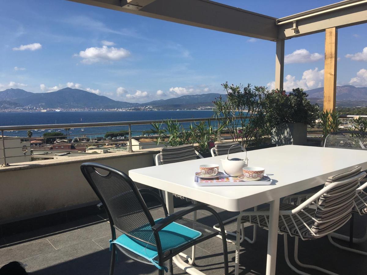 Vue Magnifique Sur Baie Ajaccio Apartment ปอร์ติชโช ภายนอก รูปภาพ