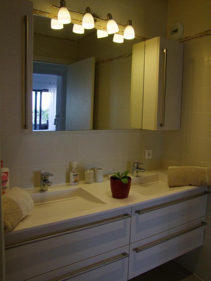 Vue Magnifique Sur Baie Ajaccio Apartment ปอร์ติชโช ภายนอก รูปภาพ